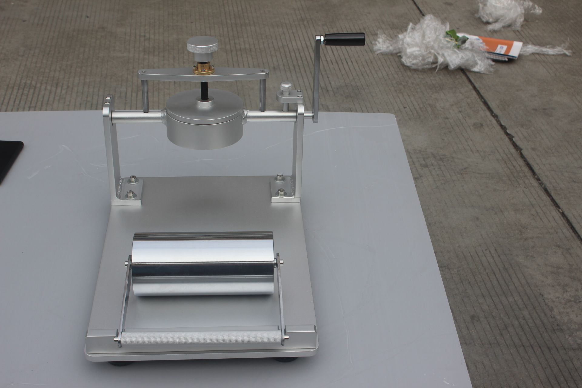 可勃吸水性測(cè)定儀.jpg 可勃吸水性測(cè)定儀.jpg